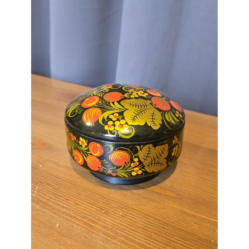 Vintage Russian Black Painted Lacquer Box Hand Painted Floral 5"